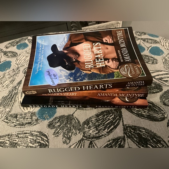 The KINNISON LEGACY | 3 BOOK SET WESTERN ROMACE AMANDA MCINTYRE - Picture 6 of 13